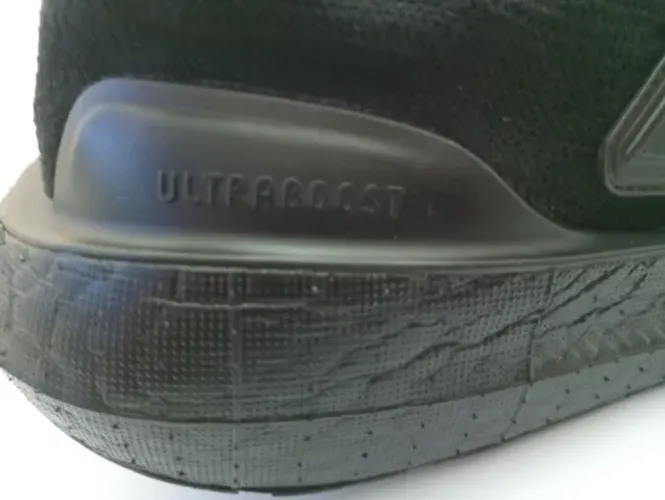 Tênis Adidas unissex Ultraboost 23 - Preto - Nº 39 (NOVO)