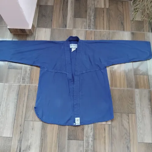 Blusa de judô infantil m2