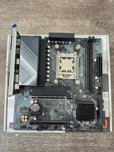 KIT B650M + RYZEN 9 7900
