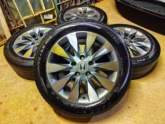 Rodas aro 16" Honda New Civic 5x114+ Pneus 205/55 R16"- Aceito Cartão