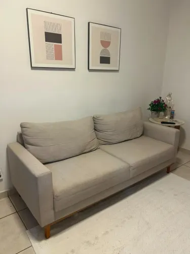 Sofá 2 Lugares Estilo Moderno em Linho Bege - 1,80m