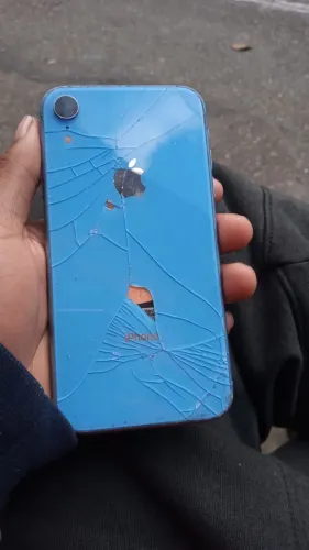 iPhone XR troco por Android