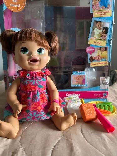 Baby alive comilona