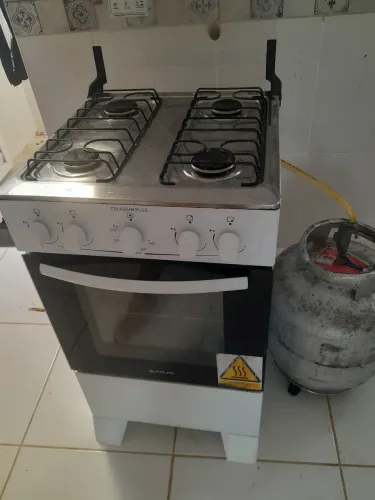 Vende-se fogão atlas quatro bocas
