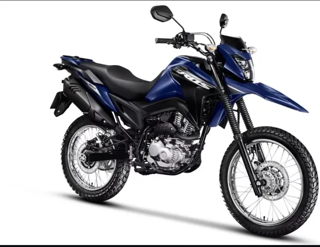 Moto novo só tirada da loja