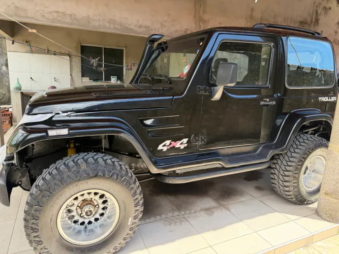 Troller T-4 4X4 2.8 TB Int. Cap. Rígida Diesel 2004