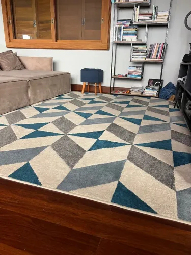 Tapete 3,00 x 4,00 (m) tons azul, cinza claro e offwhite