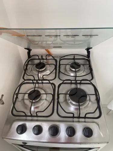 Fogão 4 bocas - Brastemp semi novo