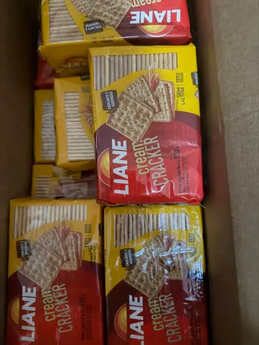 Bolachas cream cracker 3,70 unidade vende separado também 