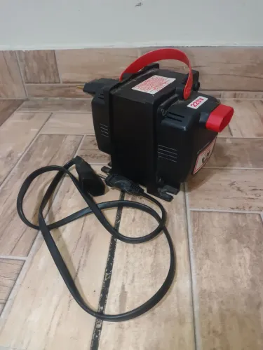 TRANSFORMADOR UNIVERSAL 110V 220V 5000W
