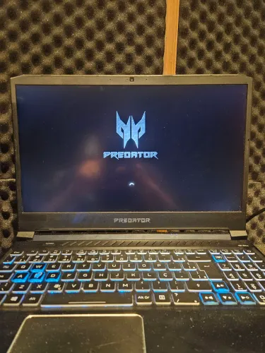 Acer Predator Helios 300 Rtx 2060 i7 10750h 16gb ram