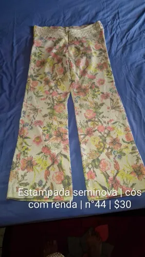 Calça estampada, cós em renda, n°44, $30.