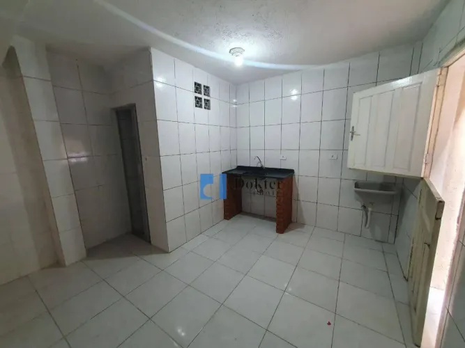 Casa em vila para locação, próxima ao Terminal Vila Nova Cachoeirinha em uma localização p