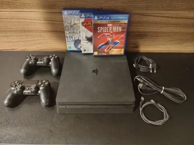 PlayStation 4 Slim 1TB - Kit Completo com 2 Controles e 3 Jogos (Totalmente Revisado)