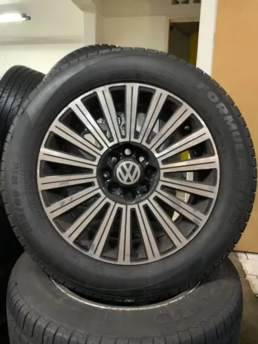 Rodas aro 15 4x100/4X108 Multifuros c/ pneus