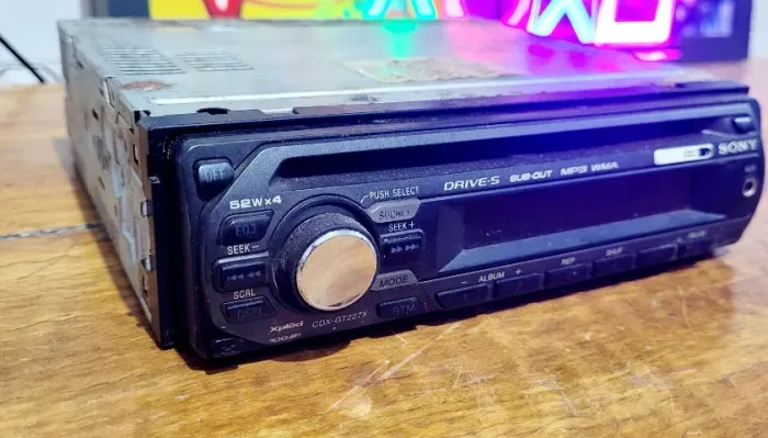 Toca Cd Sony Xplod Cdx-gt227x - No Estado Sem Teste sem Chicote