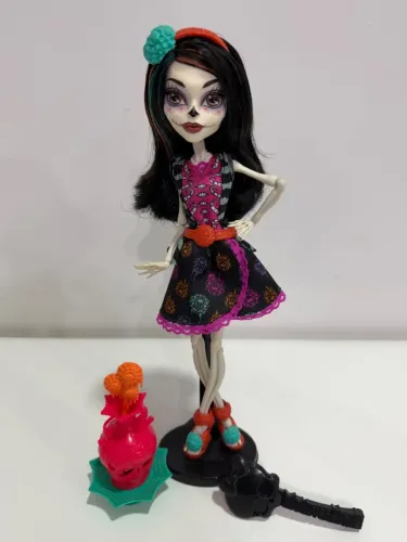 Monster High Skelita Calaveras Art Class Aula de Artes Mattel