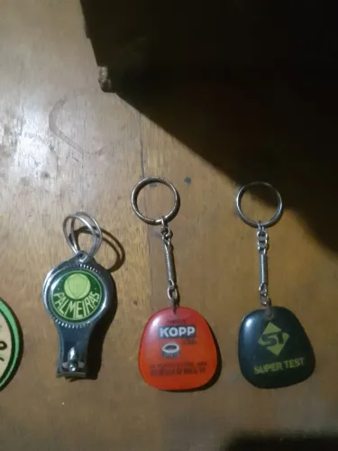 Vendo 7 chaveiros antigos 