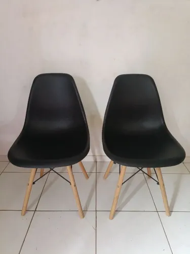 Duas Cadeiras torre efffil 