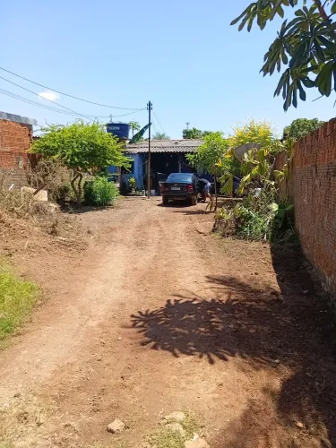Edicula casa No Jardim Passaredo, Região do Tijucal. *