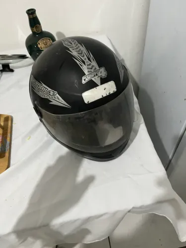 Capacete