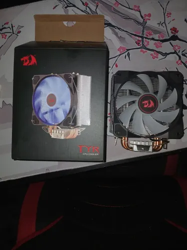 Aircooler Redragon Tyr Preto com LED Azul Fan de 120mm