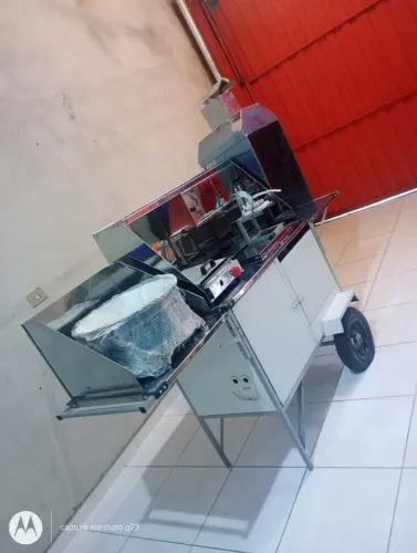 Carrinho de cachorro quente 4 em 1