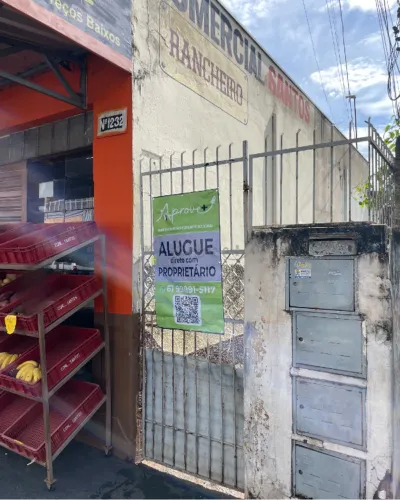 Casa para Aluguel 2 Quartos, Vaga para moto - Centro