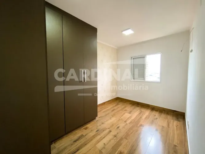 Apartamento com ótima localização, sacada sol da manhã
