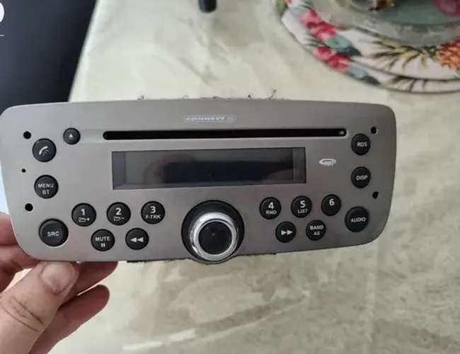 RADIO GRAND SIENA + MOLDURA ORIGINAL