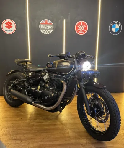 TRIUMPH BONNEVILLE BOBBER 1200 2018 NOVÍSSIMA