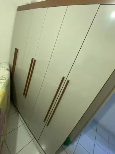 vende-se guarda roupa novo