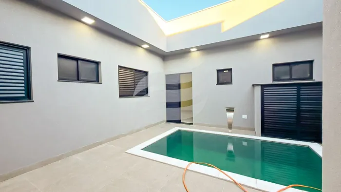 Condomínio Vila Madalena 1 - Casa 03 quartos e com piscina à venda no condomínio Vila Mada