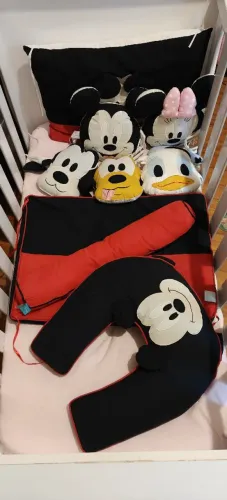 Kit berço cama e Mickey e os amigos Grão de gente 