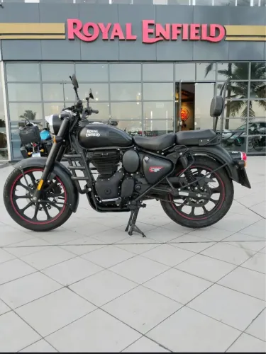 Classic 350 Dark Ano: 2025 APENAS 10.000 KM - WERLINSON