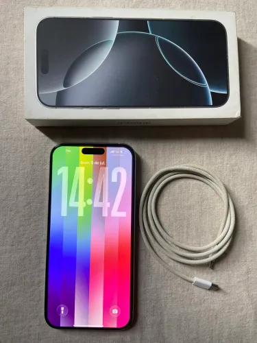 iPhone 16 pro Max 512GB - Branco