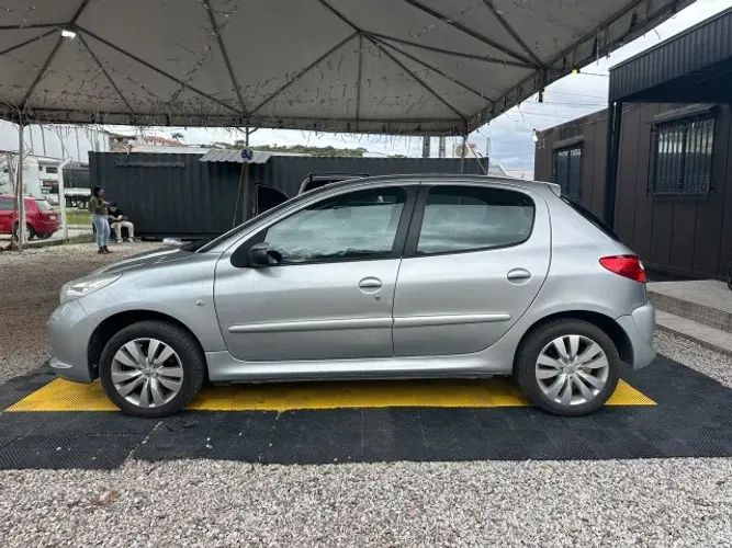 Peugeot 207 XR 1.4 Flex 8V 5P 2012