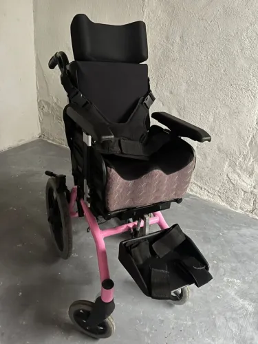 Cadeira de Rodas Tilt Reclinável Infantil 