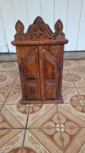 Oratório de mesa em cedro - 50 cm altura 