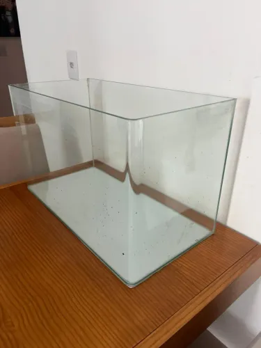 Aquário 60 litros vidro curvo 