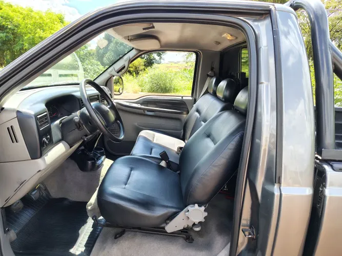 Ford F-250 XL 4.2 V6 1999