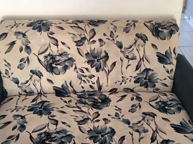 Limpeza de estofados, carpetes, bancos de carro