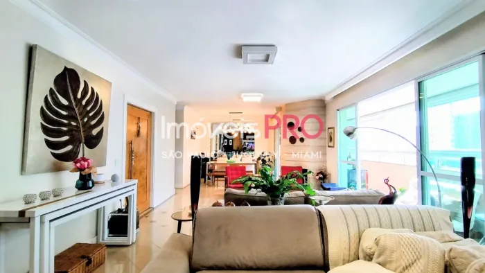 Lindo apartamento de 192m2 no Morumbi, com 3 suítes, sala de almoço, varanda gourmet e 4 v