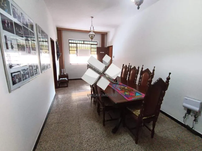 Casa diferenciada no Prado | 3 quartos, suíte com hidromassagem, terraço e 3 vagas
