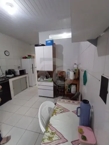 Casa no Bairro Lamarão com Duas Casas Forradas e Quintal Amplo