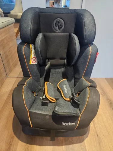 Cadeirinha de automóvelFischer-price hug de zero até 25kg