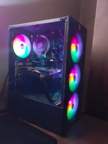 Pc gamer intermediario