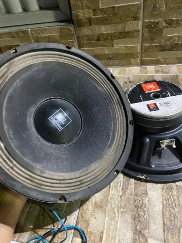 2 Médio Grave JBL 12PWL 500w
