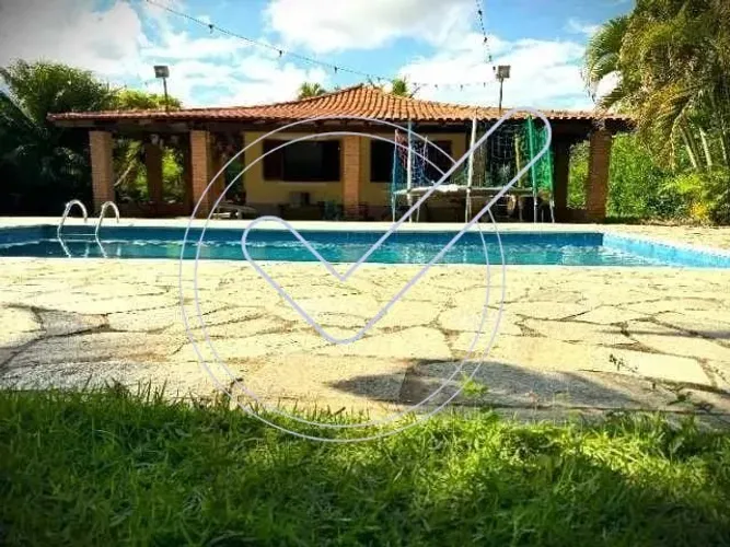 Venda - Linda Chácara em Sorocaba - 3.500 m² com Lago Privativo