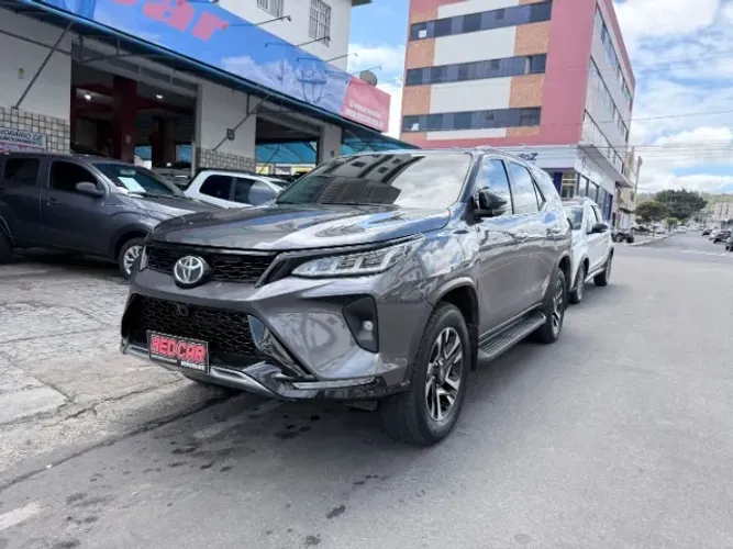 Toyota Hilux SW4 SRX 4X4 2.8 TDI 16V Dies. Aut. 2018